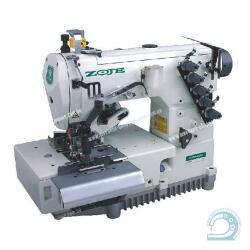 ZOJE ZJ 2479 А - 064(156)M-VF двухигольная машина трехниточного цепного стежка с боковыми ножами для изготовления шлевки